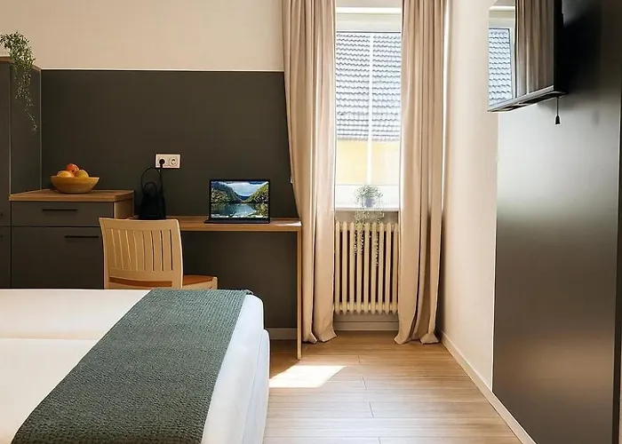 Weisses Lamm ホテル ブルッフザール